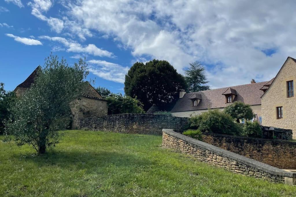 Charming 19Th Century Farmhouse With Pool Vitrac  Exterior foto